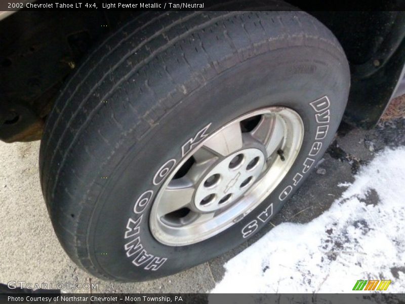 Light Pewter Metallic / Tan/Neutral 2002 Chevrolet Tahoe LT 4x4
