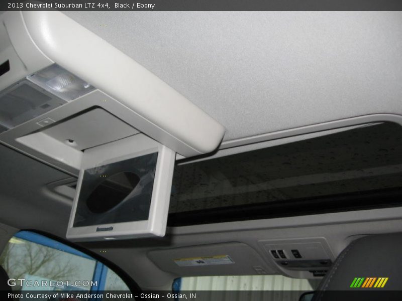 Black / Ebony 2013 Chevrolet Suburban LTZ 4x4