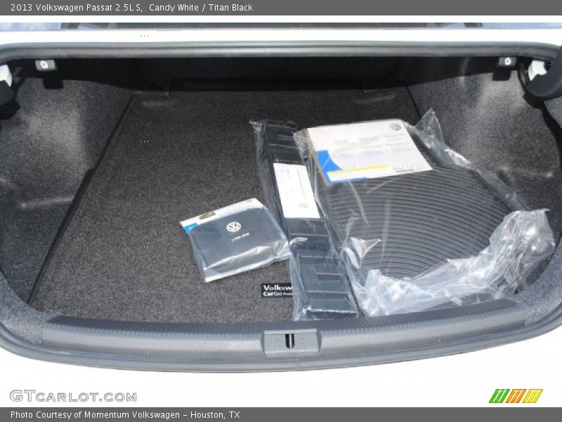  2013 Passat 2.5L S Trunk