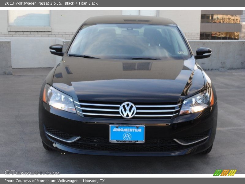 Black / Titan Black 2013 Volkswagen Passat 2.5L S