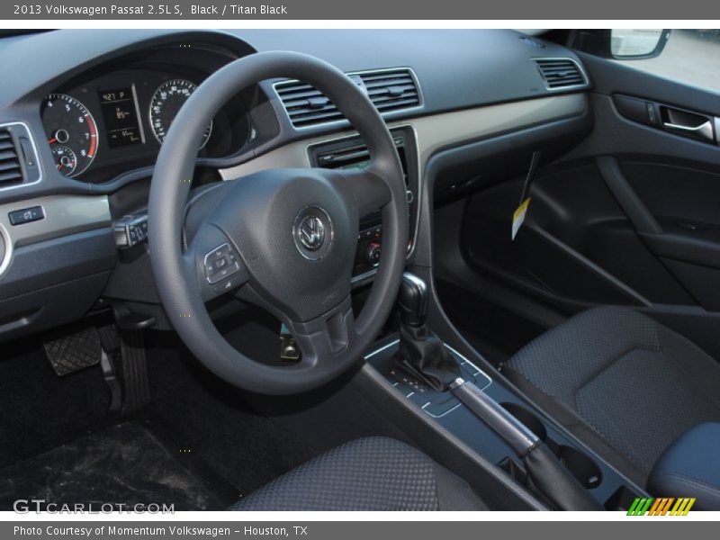 Black / Titan Black 2013 Volkswagen Passat 2.5L S