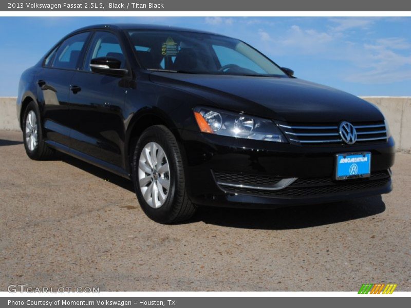 Black / Titan Black 2013 Volkswagen Passat 2.5L S