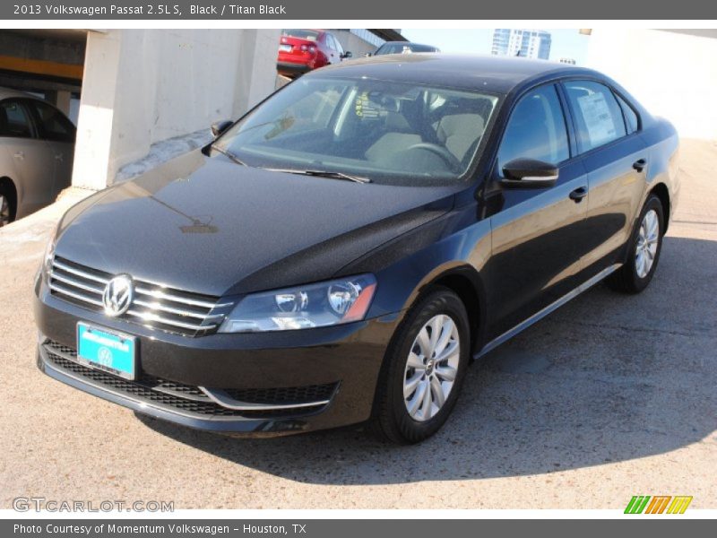 Black / Titan Black 2013 Volkswagen Passat 2.5L S