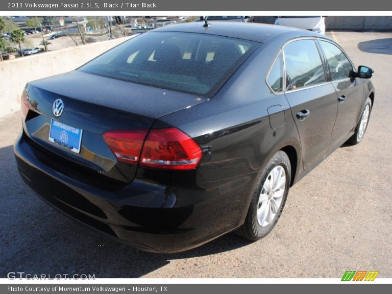 Black / Titan Black 2013 Volkswagen Passat 2.5L S