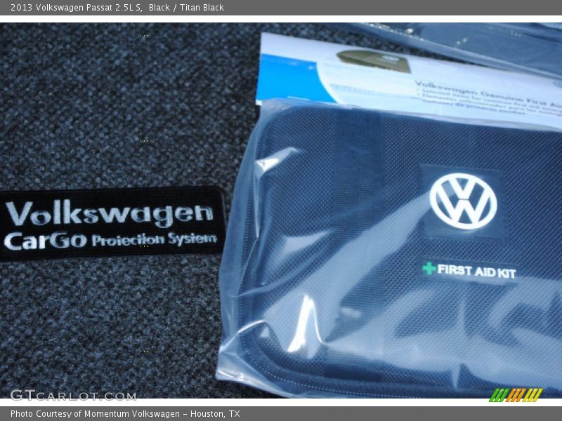 Black / Titan Black 2013 Volkswagen Passat 2.5L S