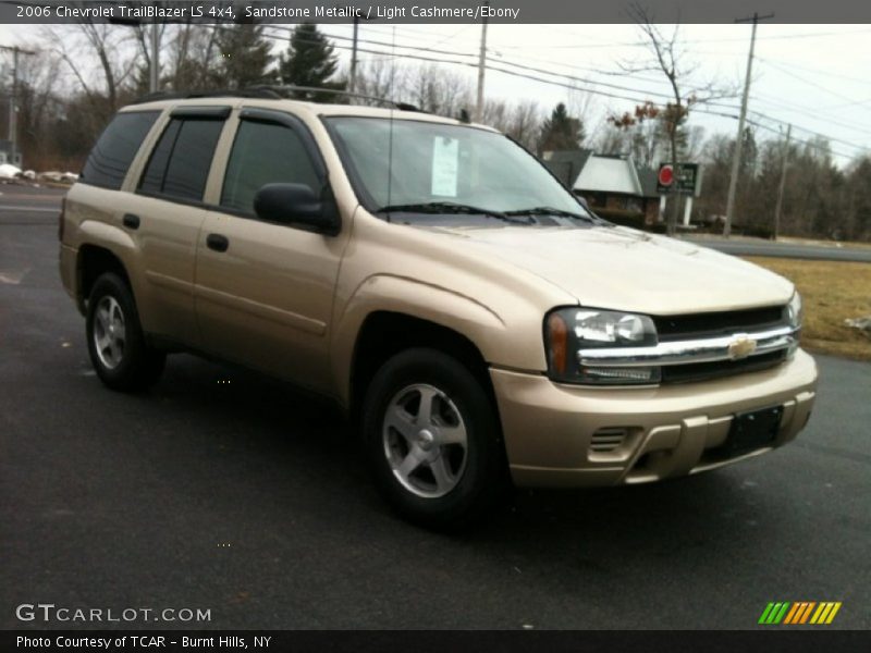 Front 3/4 View of 2006 TrailBlazer LS 4x4