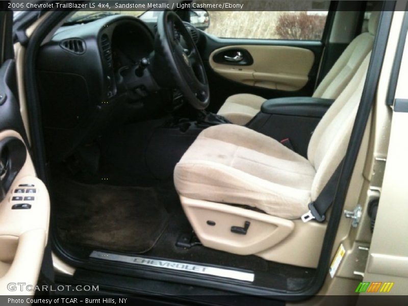 Sandstone Metallic / Light Cashmere/Ebony 2006 Chevrolet TrailBlazer LS 4x4