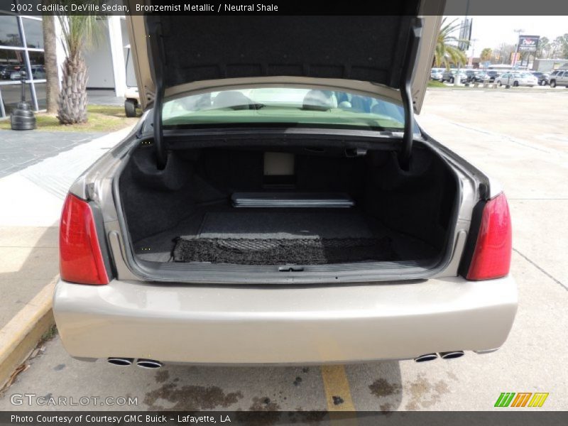 Bronzemist Metallic / Neutral Shale 2002 Cadillac DeVille Sedan
