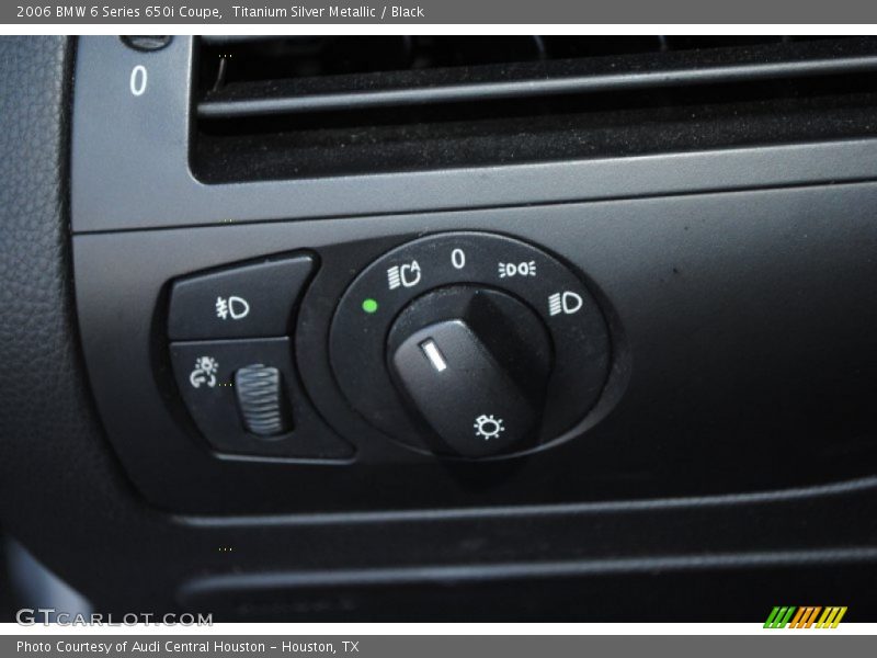 Controls of 2006 6 Series 650i Coupe