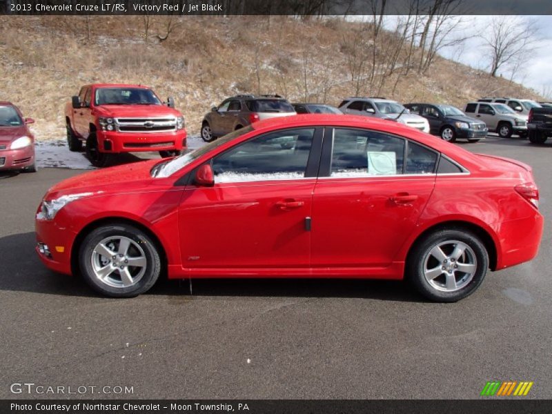 Victory Red / Jet Black 2013 Chevrolet Cruze LT/RS