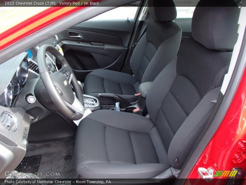 Victory Red / Jet Black 2013 Chevrolet Cruze LT/RS