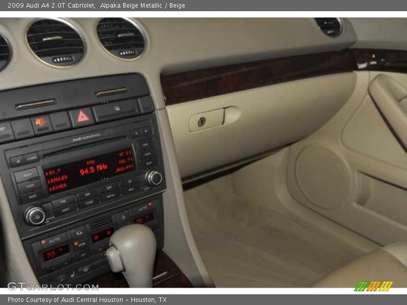 Alpaka Beige Metallic / Beige 2009 Audi A4 2.0T Cabriolet