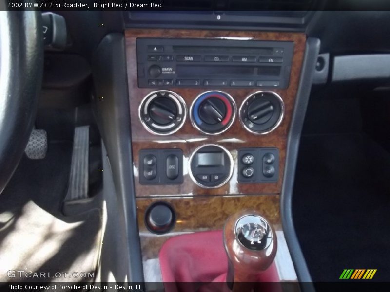 Controls of 2002 Z3 2.5i Roadster