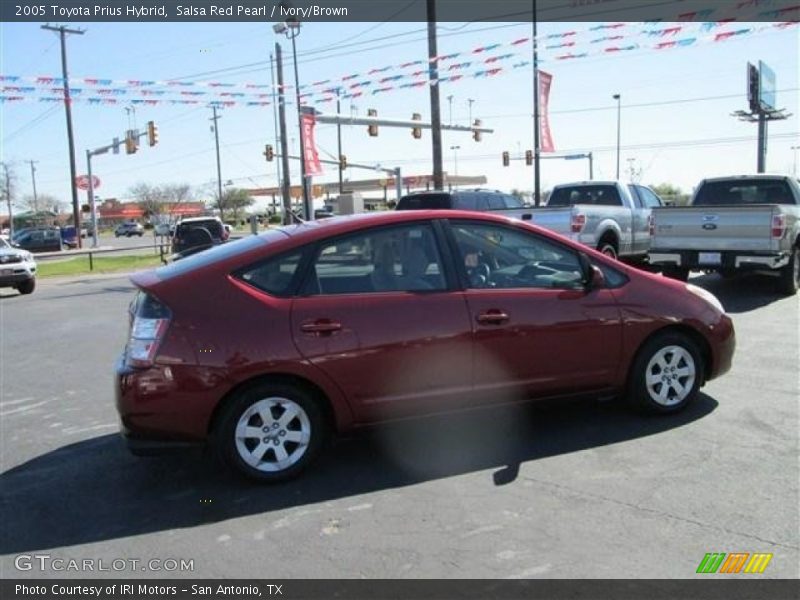 Salsa Red Pearl / Ivory/Brown 2005 Toyota Prius Hybrid