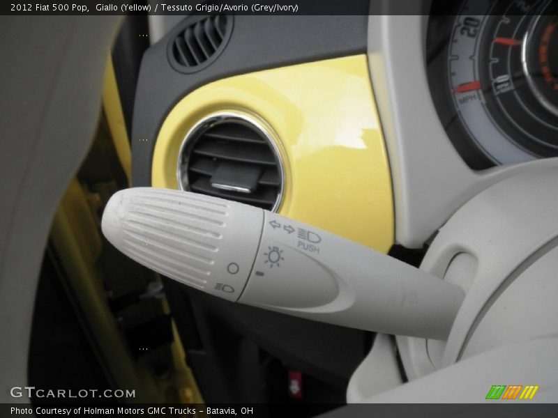 Giallo (Yellow) / Tessuto Grigio/Avorio (Grey/Ivory) 2012 Fiat 500 Pop