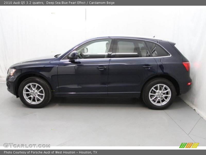 Deep Sea Blue Pearl Effect / Cardamom Beige 2010 Audi Q5 3.2 quattro