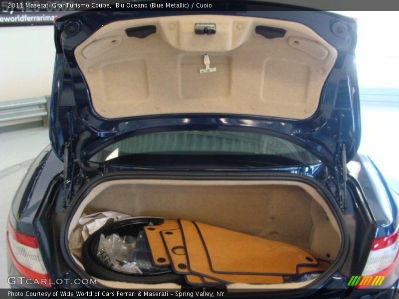 Blu Oceano (Blue Metallic) / Cuoio 2011 Maserati GranTurismo Coupe