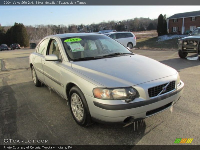 Silver Metallic / Taupe/Light Taupe 2004 Volvo S60 2.4
