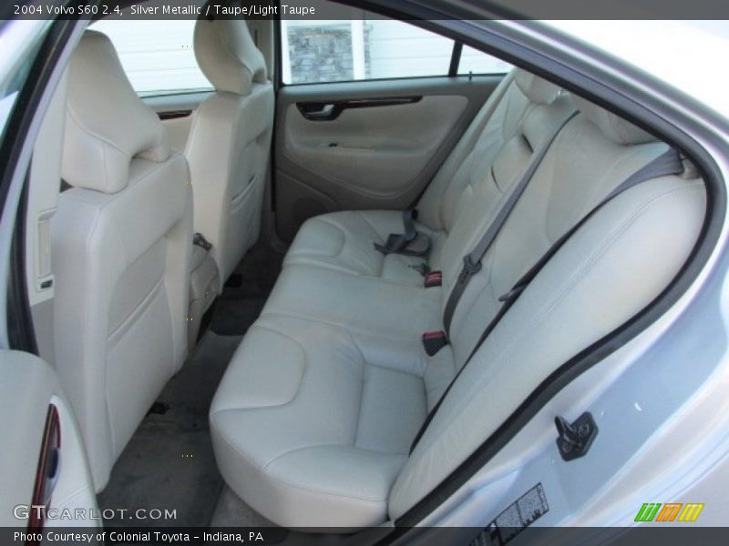 Rear Seat of 2004 S60 2.4
