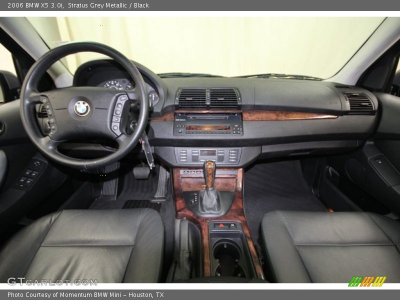 Dashboard of 2006 X5 3.0i