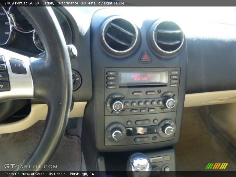 Controls of 2009 G6 GXP Sedan