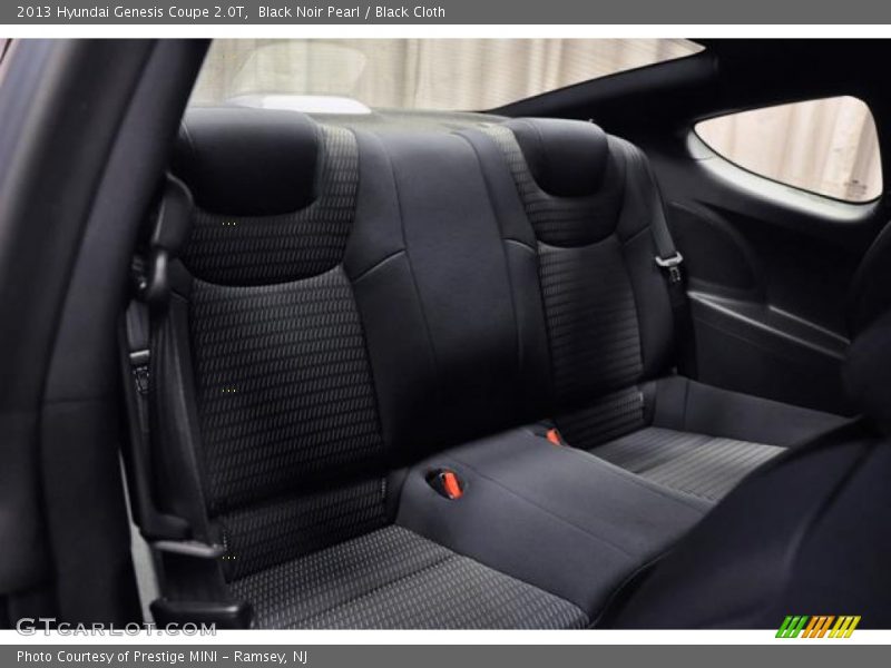 Black Noir Pearl / Black Cloth 2013 Hyundai Genesis Coupe 2.0T