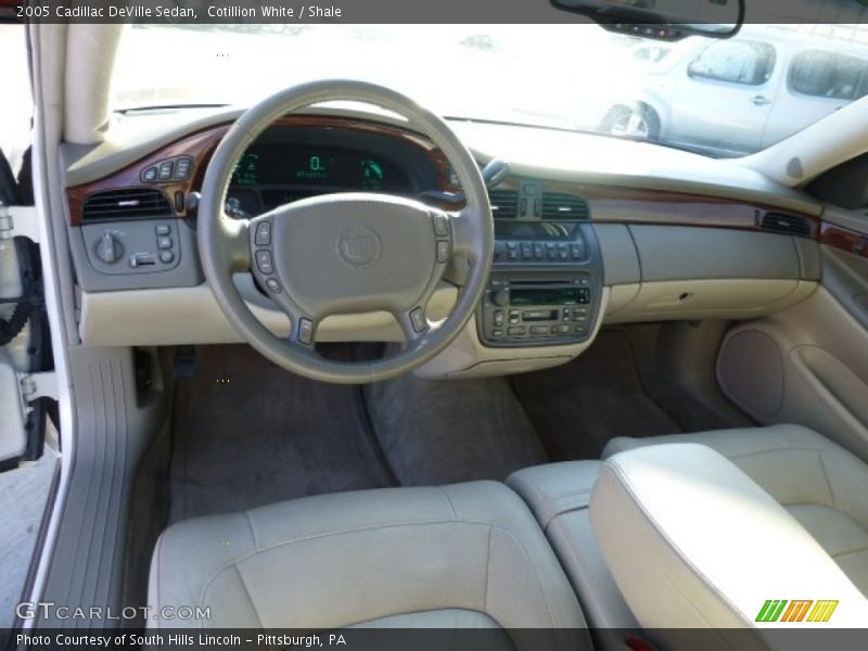 Shale Interior - 2005 DeVille Sedan 