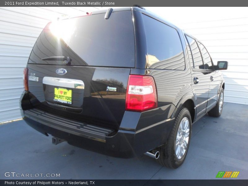Tuxedo Black Metallic / Stone 2011 Ford Expedition Limited