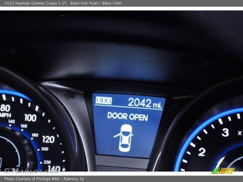 Black Noir Pearl / Black Cloth 2013 Hyundai Genesis Coupe 2.0T