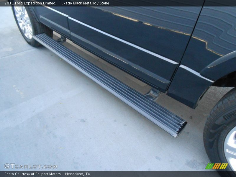 Tuxedo Black Metallic / Stone 2011 Ford Expedition Limited