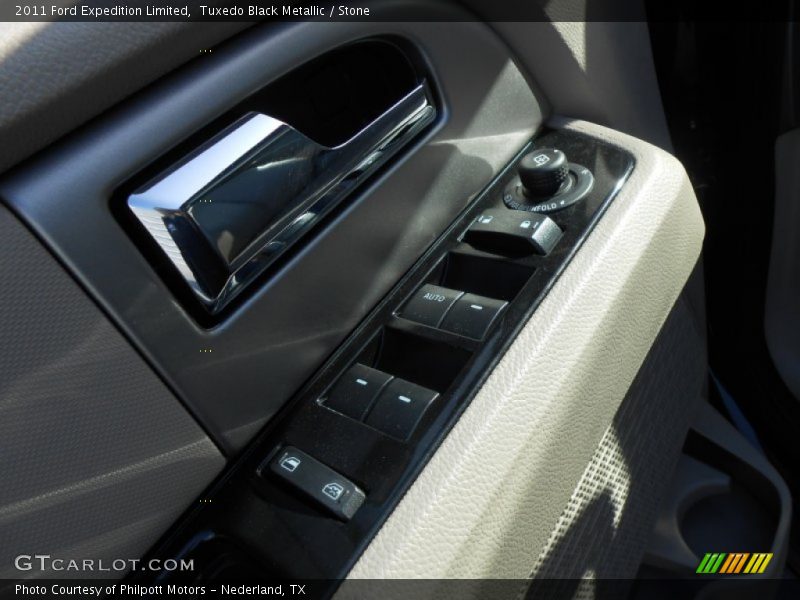 Tuxedo Black Metallic / Stone 2011 Ford Expedition Limited