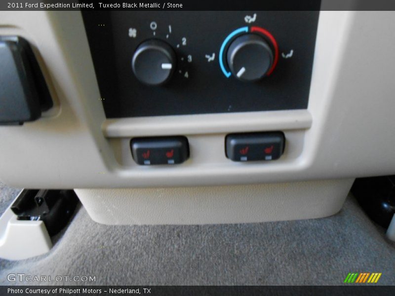 Tuxedo Black Metallic / Stone 2011 Ford Expedition Limited