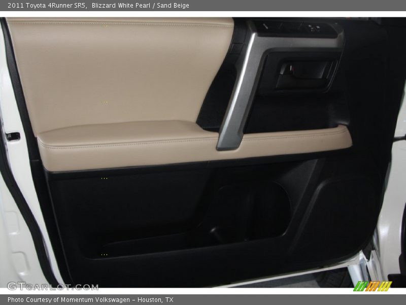 Blizzard White Pearl / Sand Beige 2011 Toyota 4Runner SR5