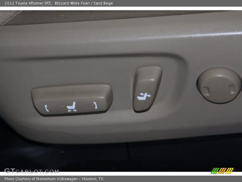 Blizzard White Pearl / Sand Beige 2011 Toyota 4Runner SR5