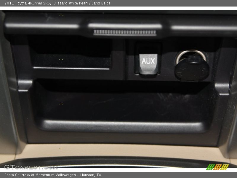 Blizzard White Pearl / Sand Beige 2011 Toyota 4Runner SR5