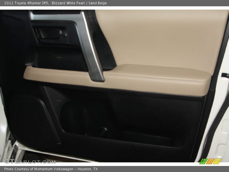 Blizzard White Pearl / Sand Beige 2011 Toyota 4Runner SR5
