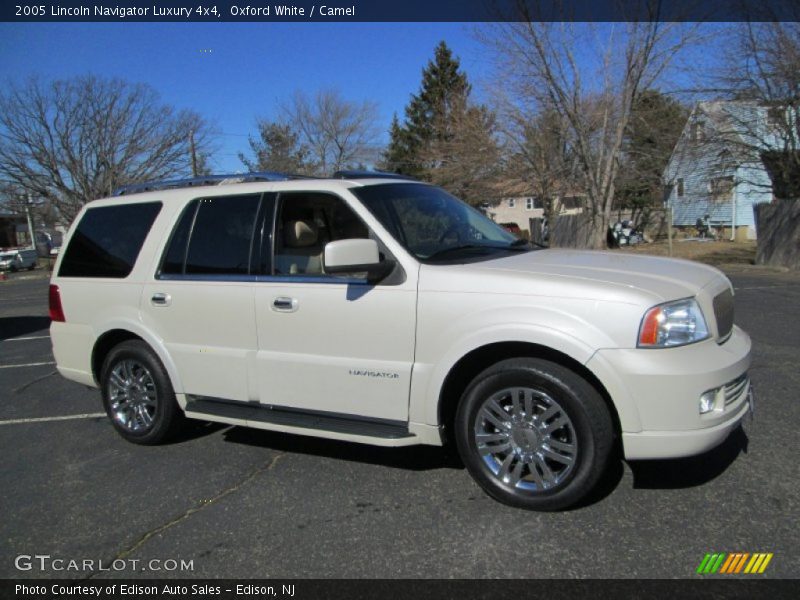 Oxford White / Camel 2005 Lincoln Navigator Luxury 4x4