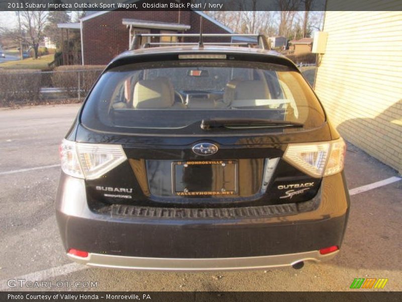 Obsidian Black Pearl / Ivory 2011 Subaru Impreza Outback Sport Wagon
