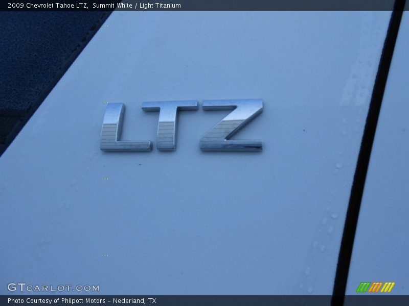 Summit White / Light Titanium 2009 Chevrolet Tahoe LTZ