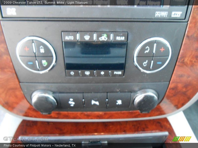 Summit White / Light Titanium 2009 Chevrolet Tahoe LTZ