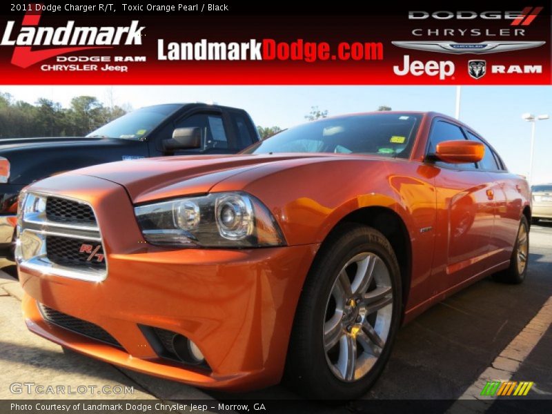Toxic Orange Pearl / Black 2011 Dodge Charger R/T