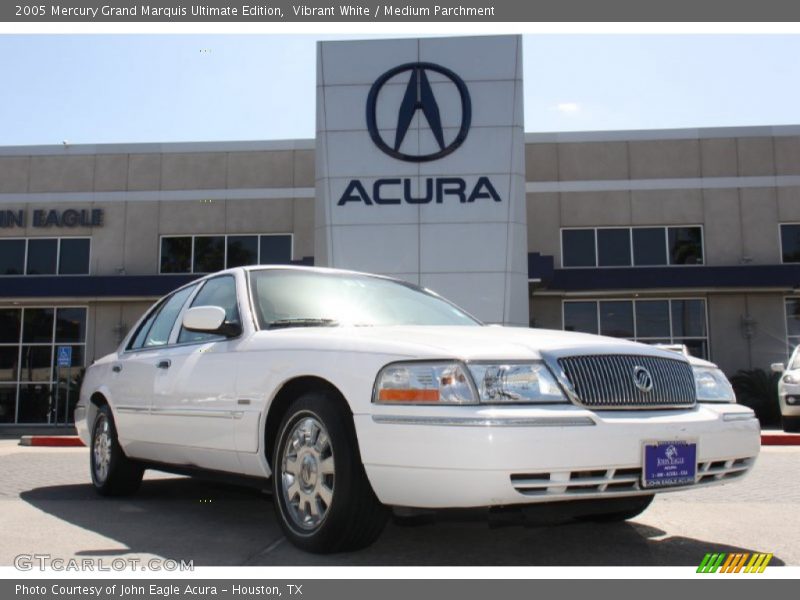 Vibrant White / Medium Parchment 2005 Mercury Grand Marquis Ultimate Edition