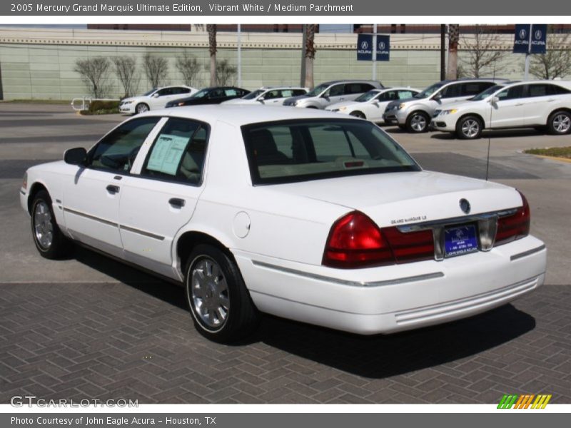 Vibrant White / Medium Parchment 2005 Mercury Grand Marquis Ultimate Edition