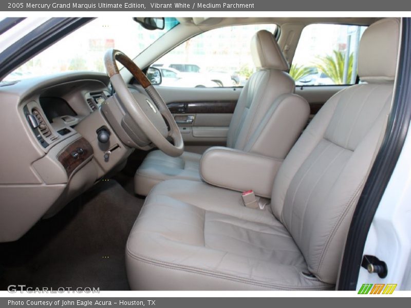 Front Seat of 2005 Grand Marquis Ultimate Edition