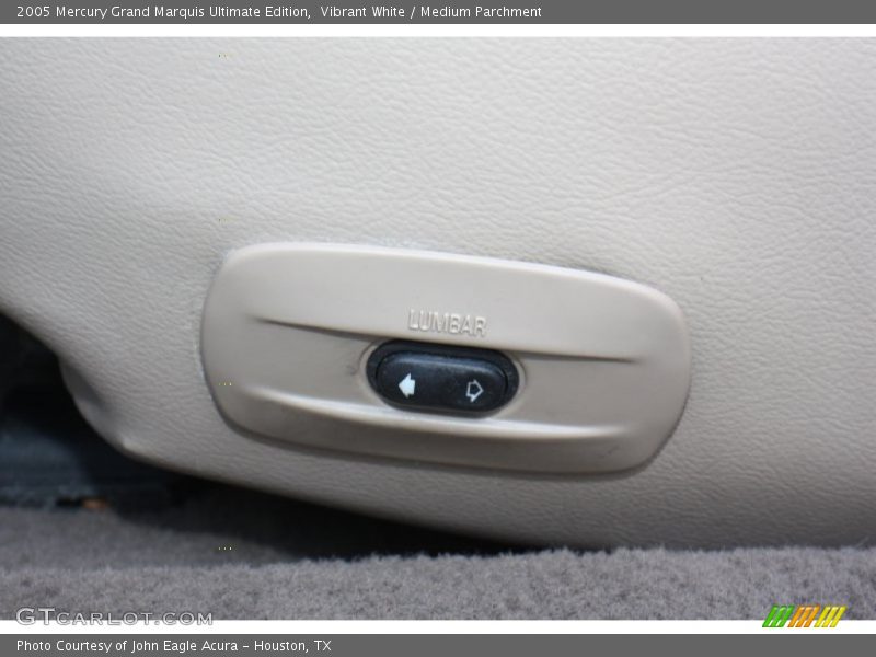 Vibrant White / Medium Parchment 2005 Mercury Grand Marquis Ultimate Edition