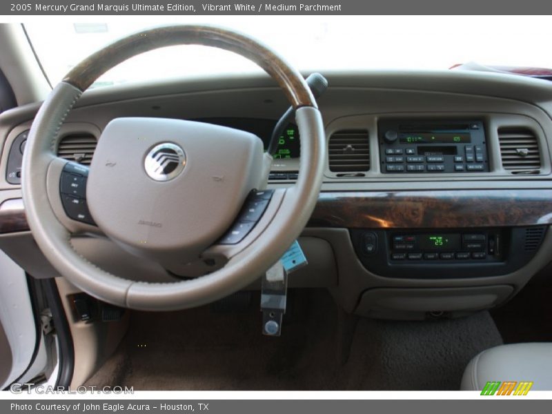  2005 Grand Marquis Ultimate Edition Steering Wheel
