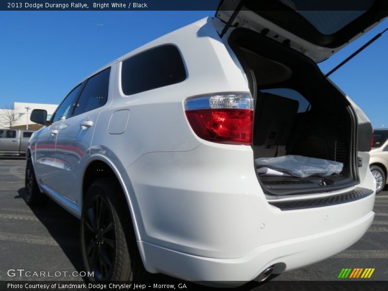 Bright White / Black 2013 Dodge Durango Rallye