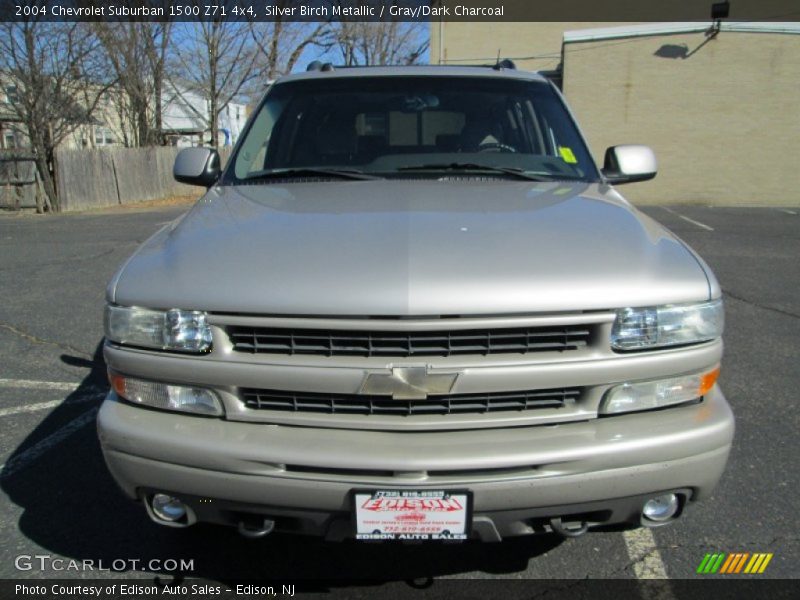 Silver Birch Metallic / Gray/Dark Charcoal 2004 Chevrolet Suburban 1500 Z71 4x4