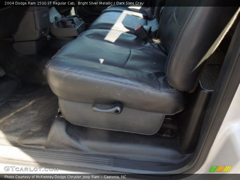 Bright Silver Metallic / Dark Slate Gray 2004 Dodge Ram 1500 ST Regular Cab
