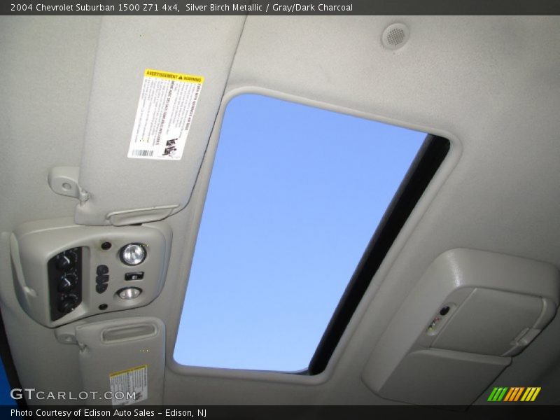 Sunroof of 2004 Suburban 1500 Z71 4x4